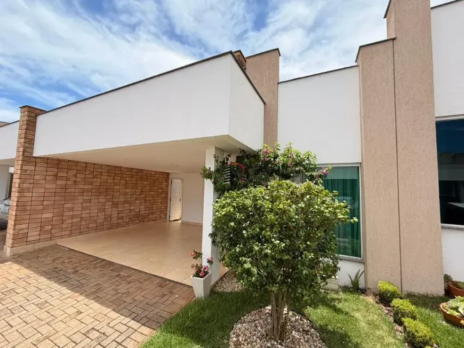 Condominio Mont Serrat - Casa à venda - com 03 dormitórios, sendo 01 suíte, 02 vagas, 108 
