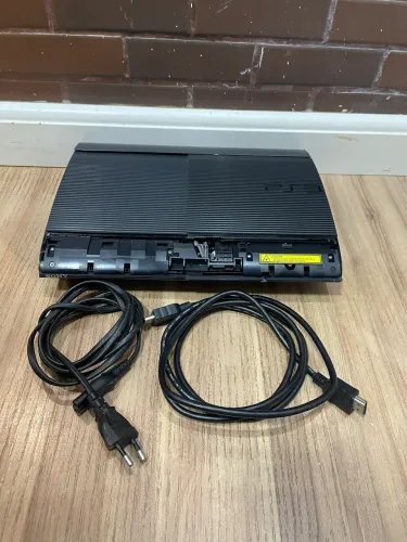 PS3 Super Slim 250gb com DEFEITO