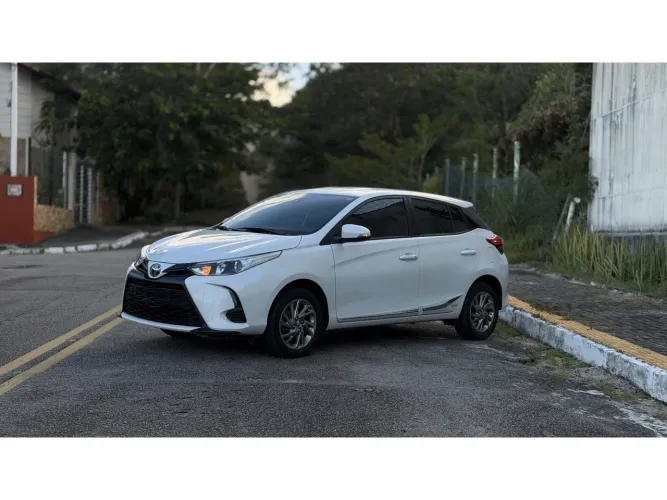 Toyota Yaris XS Sedan 1.5 Flex 16V 4P Aut. 2024