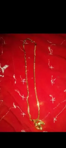 Cordão masculino dourado com pingente de cavalo*novo*!