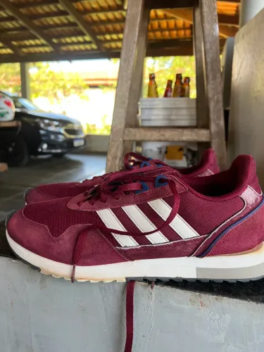 Tênis masculino Adidas 8K - Tamanho 42/43