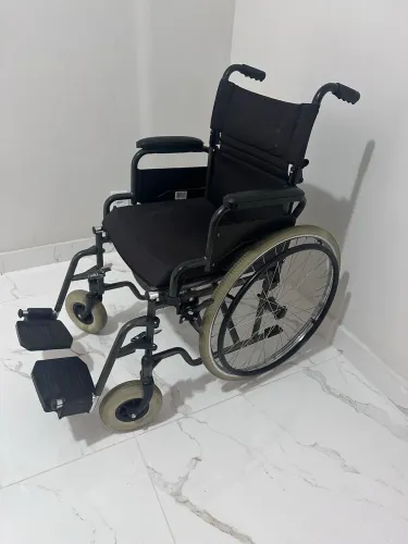 Cadeira de rodas Dellamed