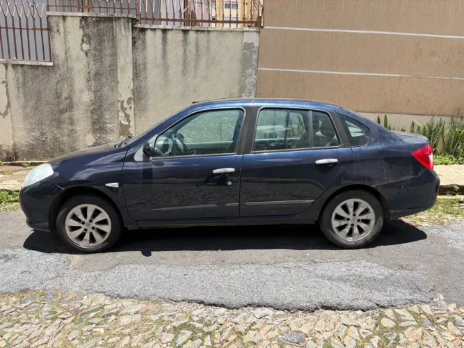 Renault Symbol Privilège Hi-flex 1.6 16V 4P 2010