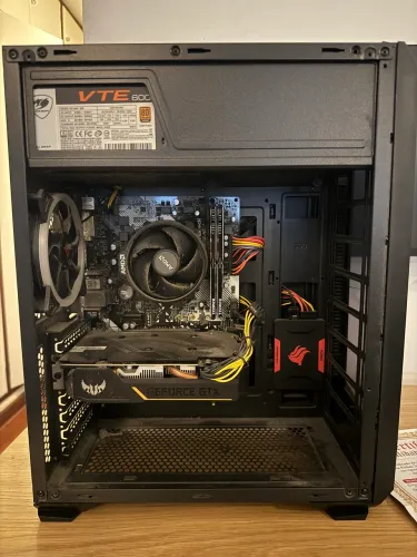 PC Gamer Ryzen 5 + GTX 1660 Super + 16GB RAM