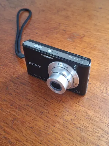 Câmera Sony Cyber-shot DSC-W330, 14.1 Mega pixels
