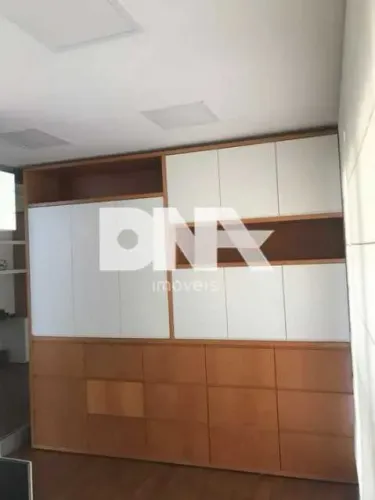 Casa de rua - / Residencial / Humaitá