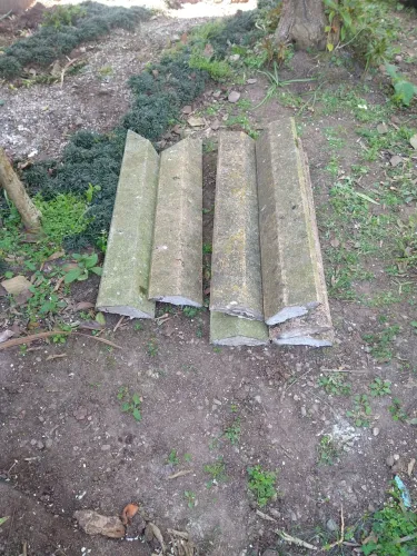 Pingadeira tipo Capelinha para muro