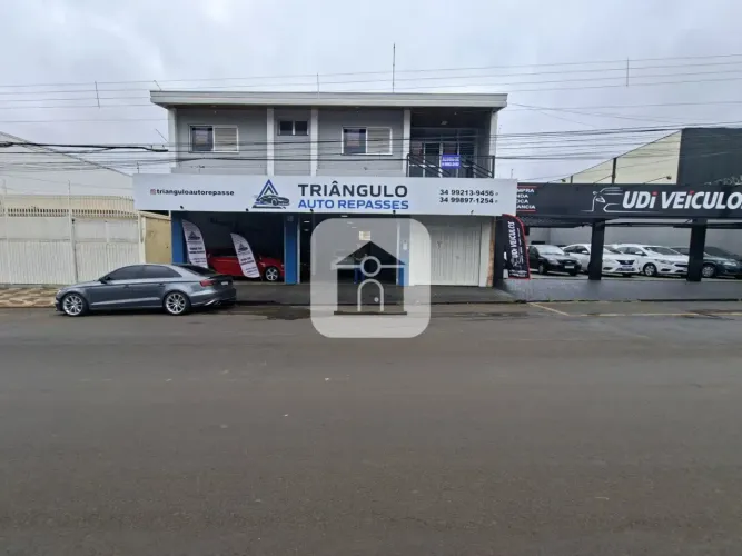 Apartamento bem localizado em avenida Bairro Brasil