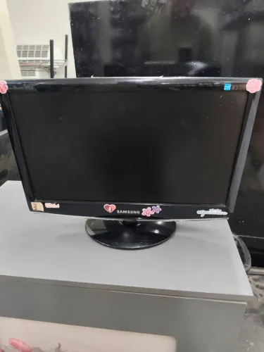 MONITOR PARA COMPUTADOR SANSUNG 19 P
