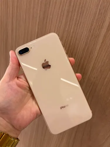 iPhone 8 Plus 