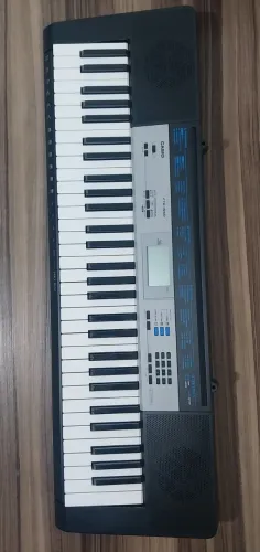 Teclado musical CTK-1550 em excelente estado! Acompanha capa e suporte. 