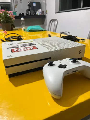 XBOX ONE S