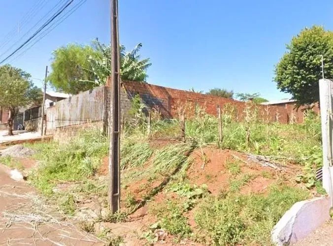 TERRENO à venda com 420m² por R$ 320.000,00 no bairro Universitário - CASCAVEL / PR
