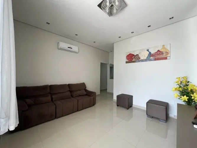 Casa Térrea 3 Qts sendo 1 Suíte Master c/ Closet no Condomínio Residencial Passaredo