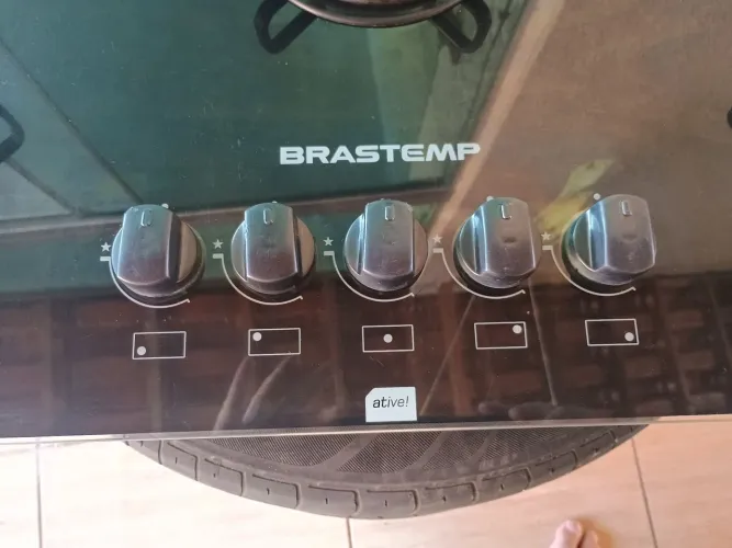 Fogão Cooktop Brastemp 5 bocas.