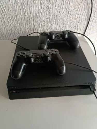 Ps4 slim 1T