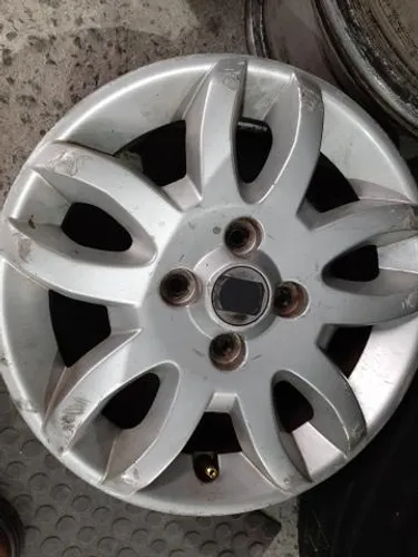 Roda aro 14 Fiat Strada Adventure Prata 4X98 jogo original