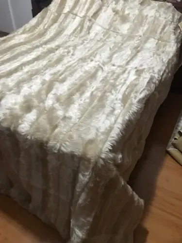 Colcha Italiana de pelo sintético