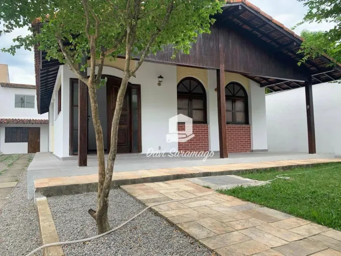 Casa 4 Quartos à Venda Piratininga