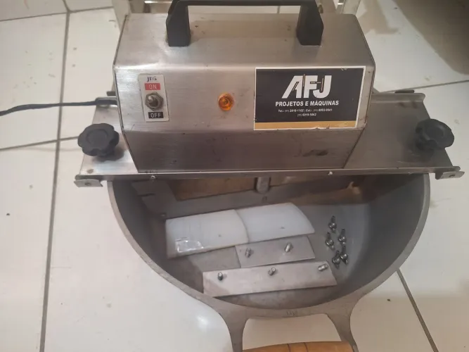 Panela elétrica para doces e massas