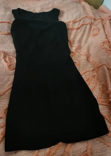 Vestido preto tubinho