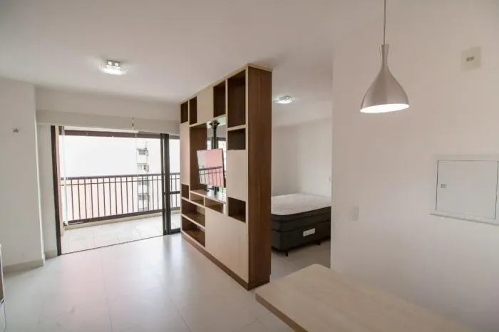 Studio mobiliado para locação com 1 vaga