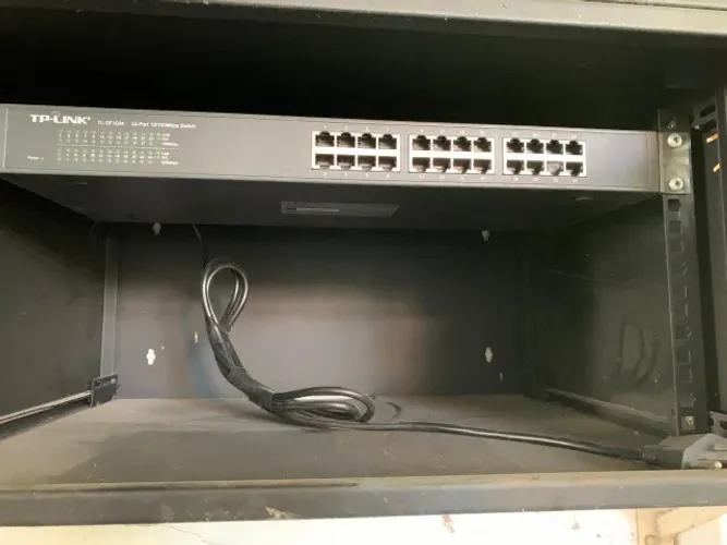 Switch TP-Link TL-SF1024