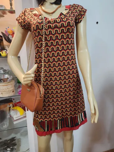 Vestido estampa geométrica - tamanho M