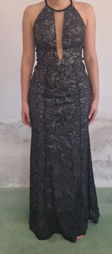 Vestido preto em renda, usado uma unica vez
