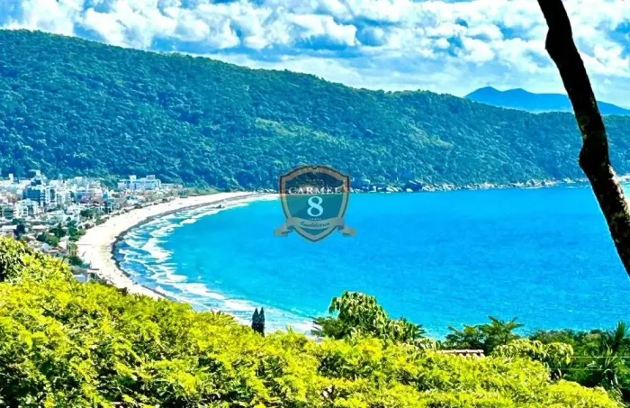 Centro de Bombinhas/SC - Terreno 1.337 m2 Condomínio Panorâmico