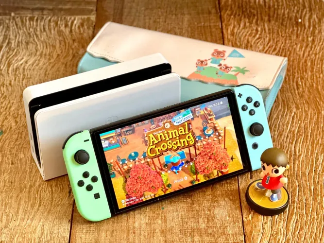 Nintendo Switch OLED Animal Crossing SEM TROCAS