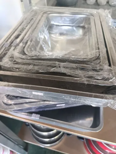 Conjunto de assadeiras em alumínio
