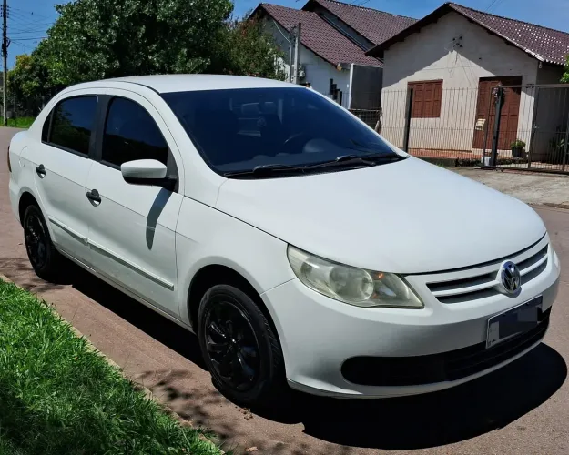 Volkswagen Voyage 1.0/1.0 City MI Total Flex 8V 4P 2011