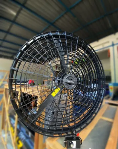 Ventilador de Parede Ventisol Industrial 1?m - Potência para Ambientes Grandes