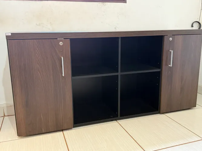 Rack com nichos e portas - 1,60X0,72X0,45