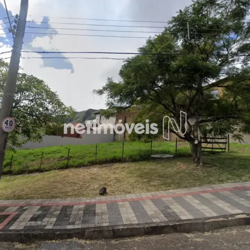 Lote 640²m no Mangabeiras
