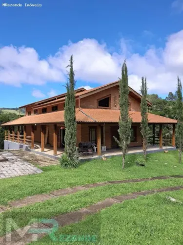 Casa em Gonçalves-MG