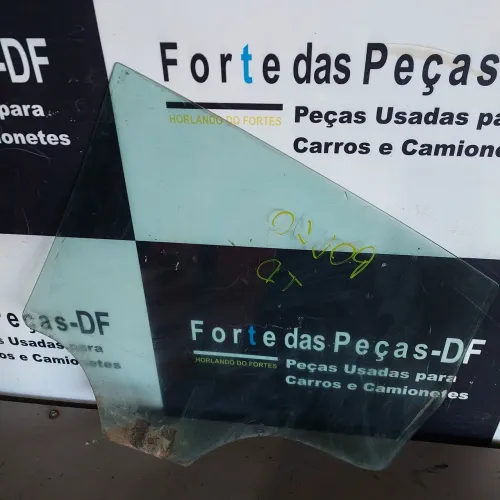 Vidro Da Porta Traseira Direita Do Polo 2003/14
