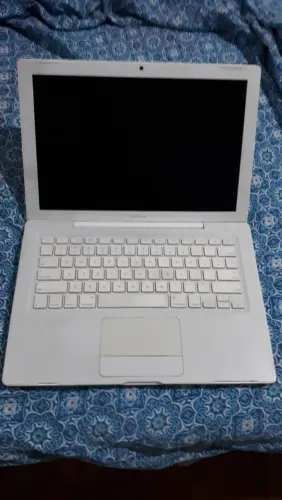 Macbook White 13 2009 A1181 Intel 4gb Ram ( conserto ou aproveitamento de peças ) 