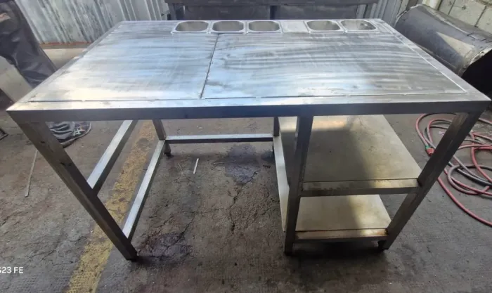 Mesa inox Condimentadora