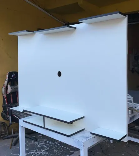 Painel para TV com Prateleiras e lindo designer!!!
