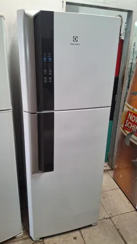 GELADEIRA ELECTROLUX DUPLEX FROST FREE SEMI-NOVA