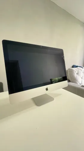 Apple iMac 21,5? (Late 2013)