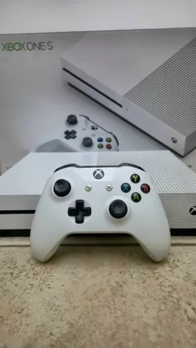 Console Xbox One S 1TB