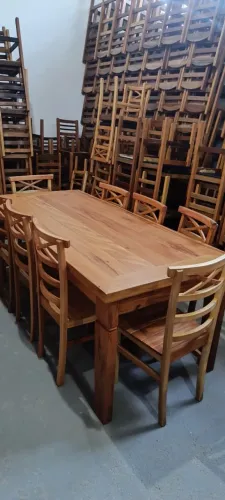 Mesa com 8 cadeiras 2x90 $ 3.599,00 nova e a pronta entrega