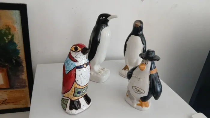 Coleção de Pinguins de Porcelana lote com 4