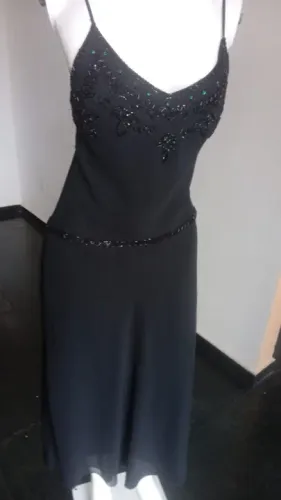Aluguel ou Venda Vestido de Festa Preto com Lantejoulas