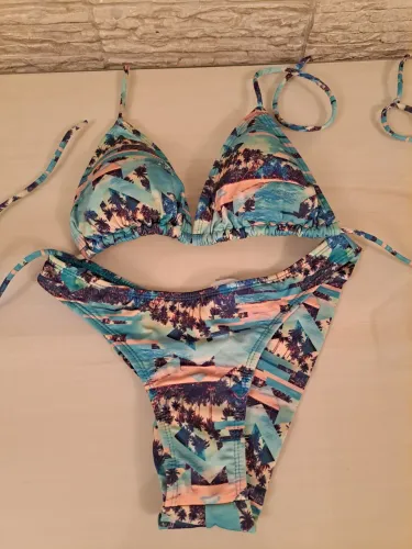 Biquíni Praia Estampado Tropical