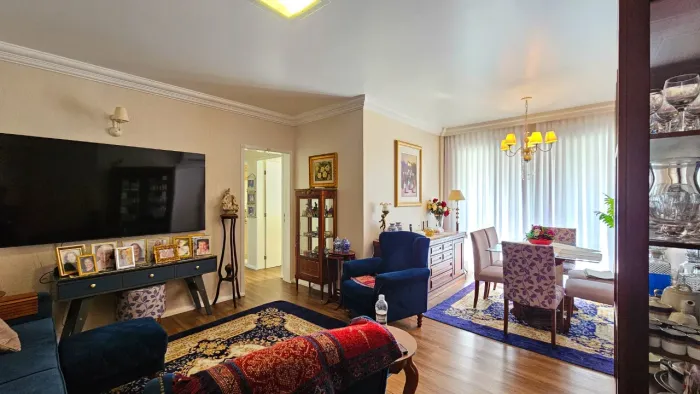 Apartamento de 3 dormitórios à venda no Itacorubi
