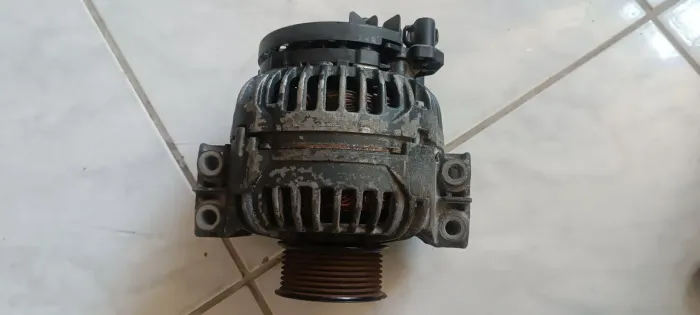 Alternador Bosch 24 volts